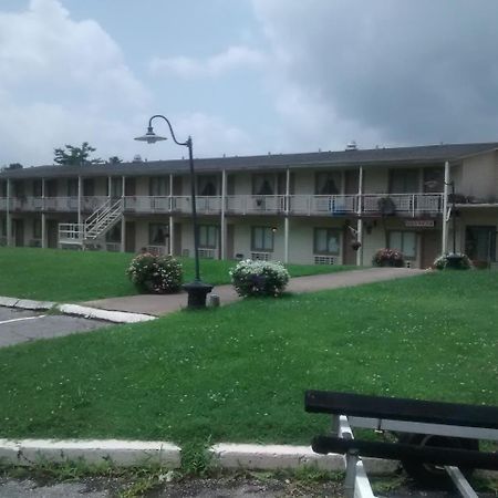 Ken Bar Lodge Gilbertsville Luaran gambar