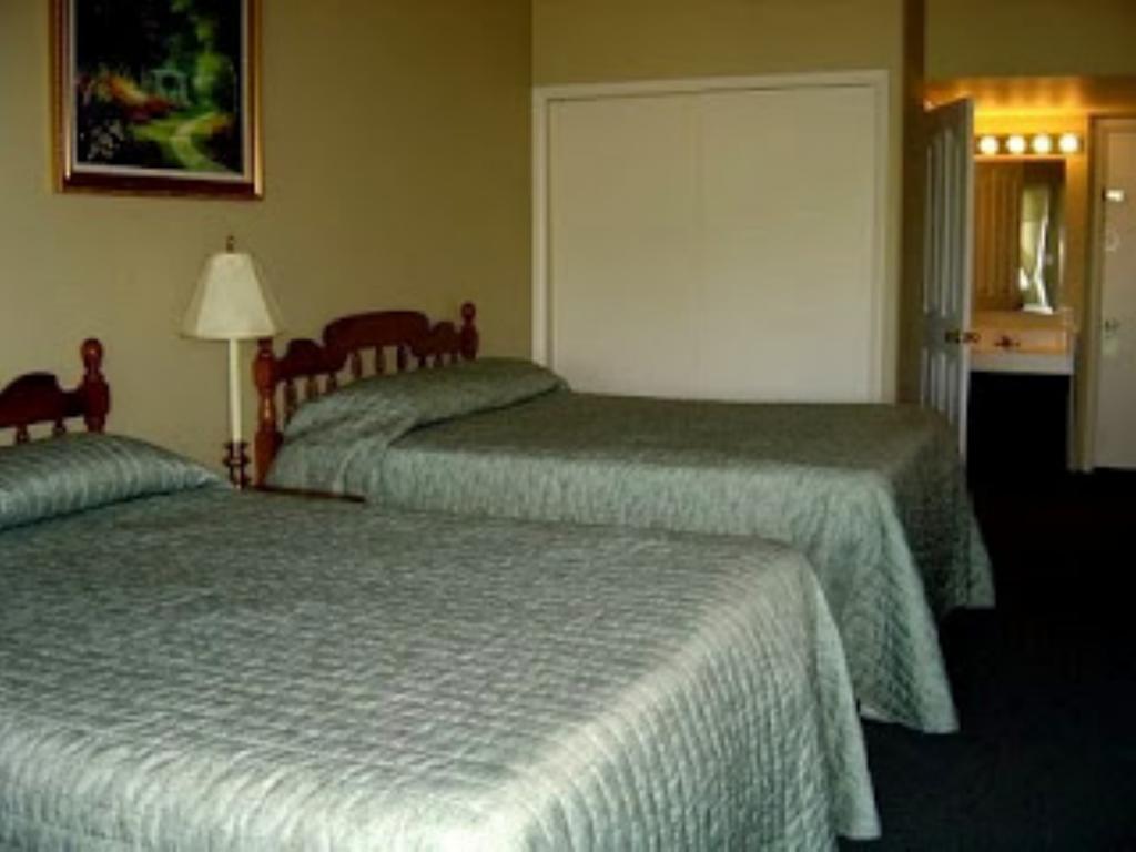 Ken Bar Lodge Gilbertsville Bilik gambar