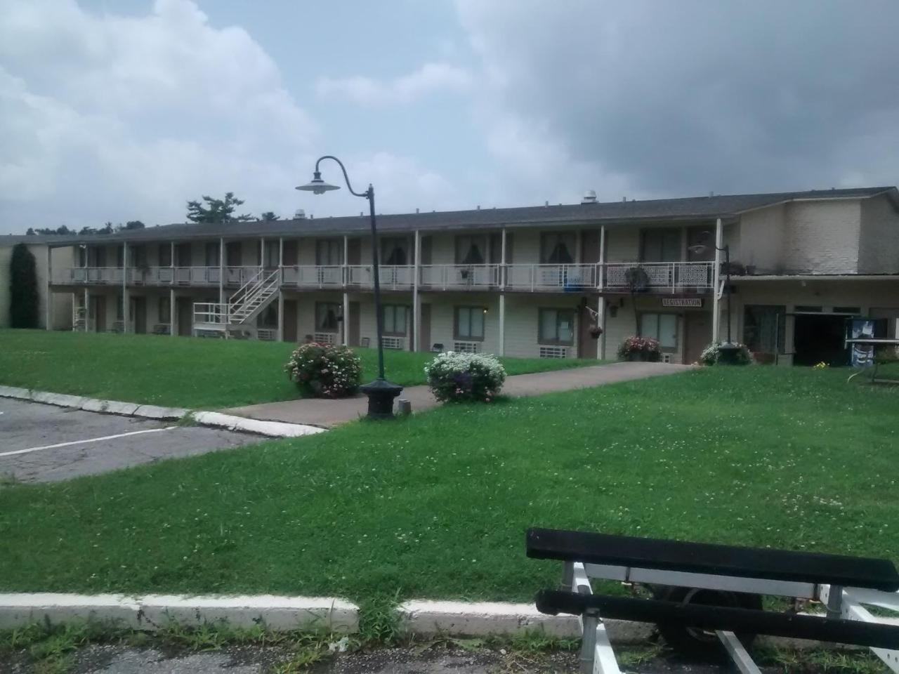 Ken Bar Lodge Gilbertsville Luaran gambar